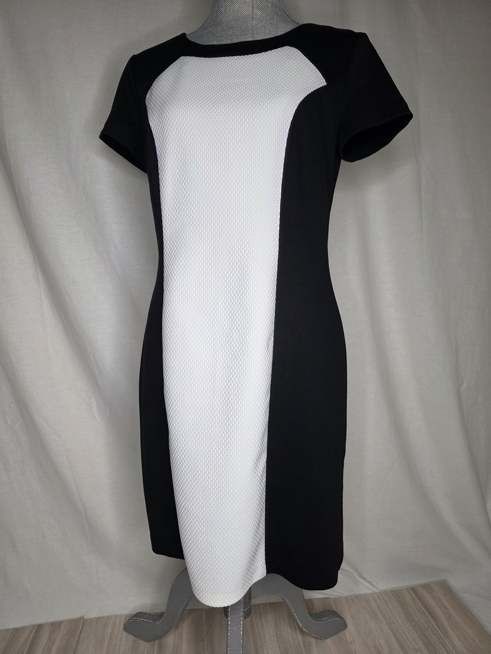 AB Studio Black & White Panel Sheath Dress Size 6